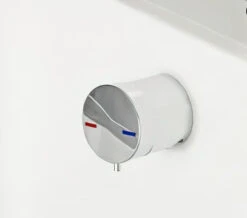 Nuie Single Lever Free Flow Bath Filler